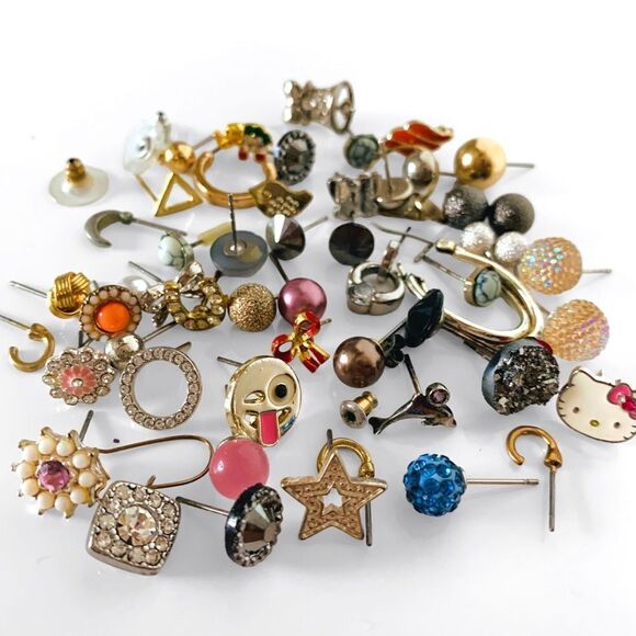 Single Post Stud Earrings Lot - Picture 1 of 4